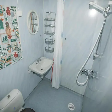 2 Bedroom Lovely In 펜션 발레스트란